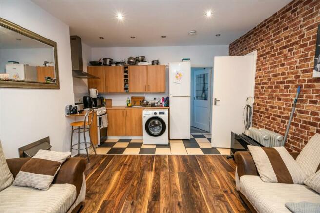 Flat2-Living/Kitchen