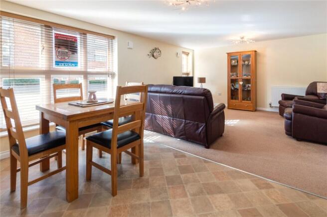 Living/Kitchen