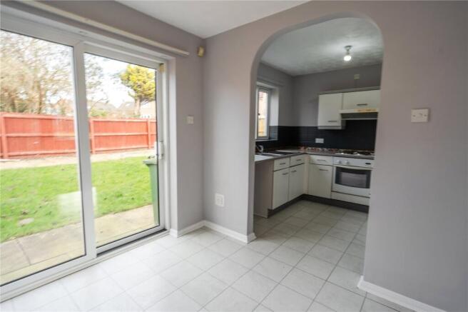 Dining Area (2)