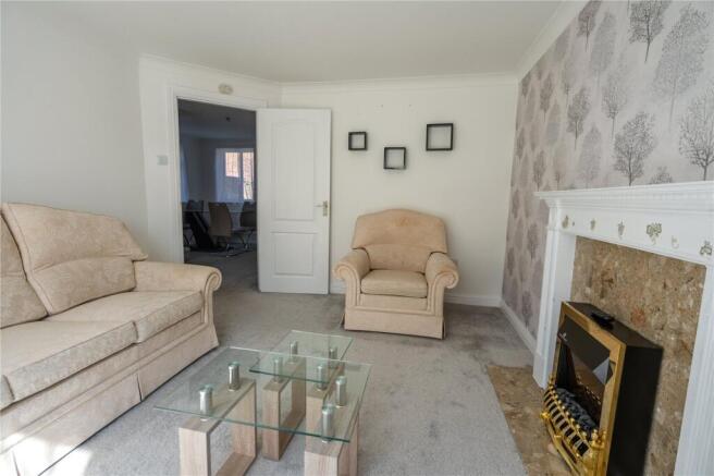 Living Room (2)
