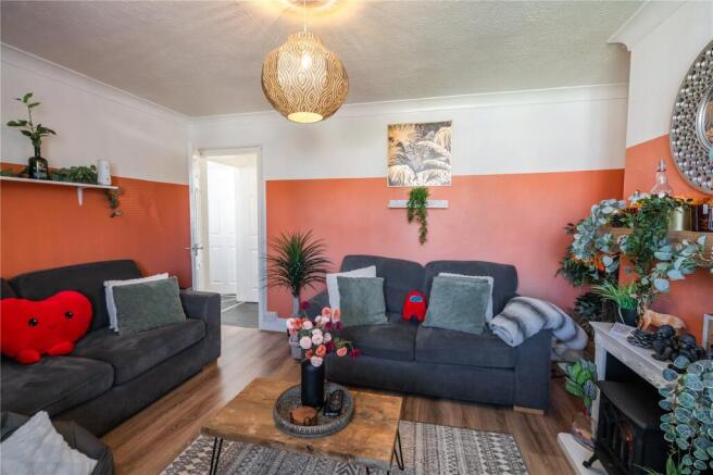 Living Room (2)