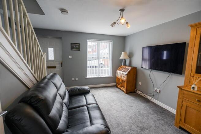 Living Room (2)