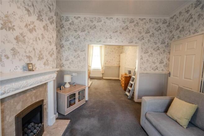 Living Room (2)