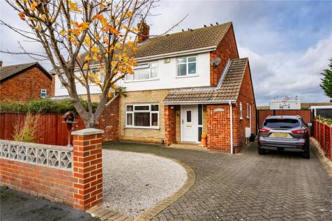 Manor Drive, Waltham, Grimsby, Lincolnshire, DN37