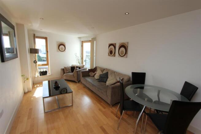 Livingroom.JPG