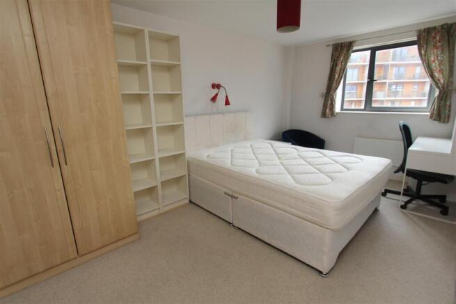 Bed1.JPG