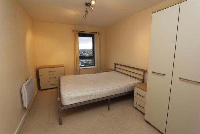 Bed1.JPG