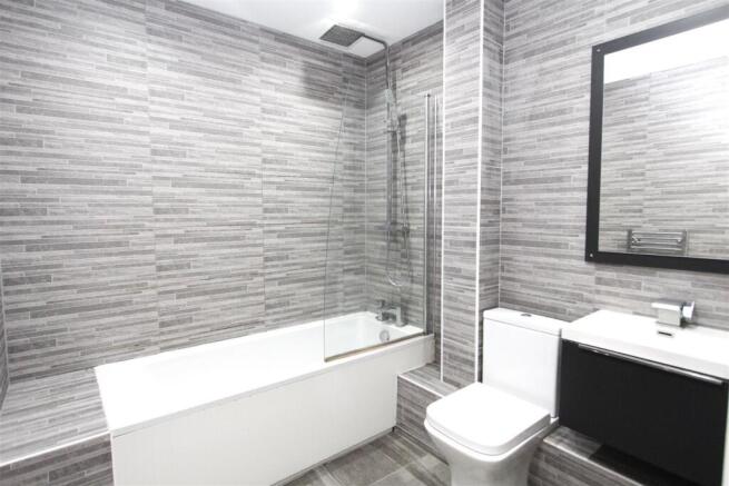Bathroom.JPG
