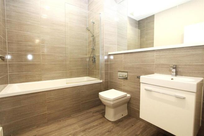 Bathroom.JPG