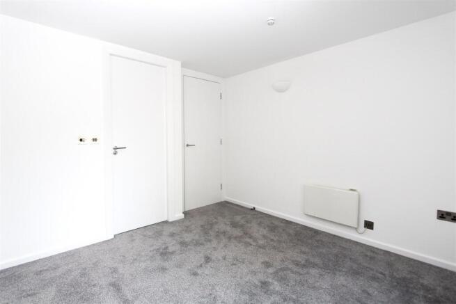 Bedroom 1.1.JPG