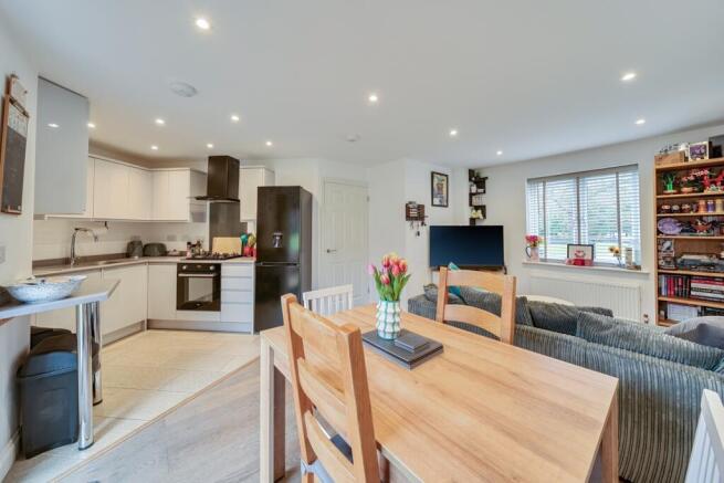 1402220-16-697218883ff58