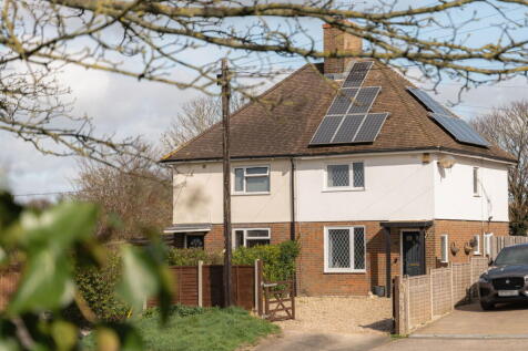 Station Road, Ivinghoe, Buckinghamshire LU7