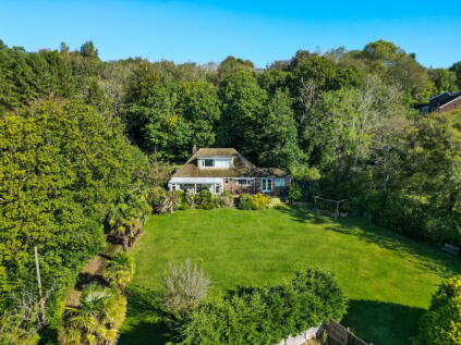 21 Ochiltree Road , Hastings, TN34