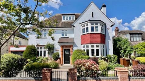 Victoria Road, Chingford, E4