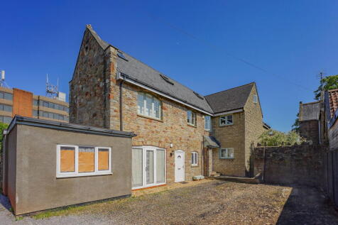 Christchurch Close with parking and no onward chain.