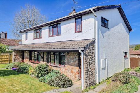 Central Nailsea - Chain Free