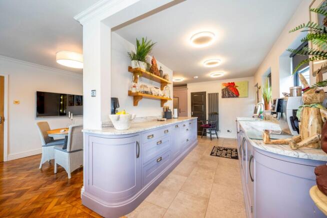 Kitchen & Dining Room