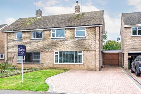 Fosseway Avenue, Moreton-In-Marsh, GL56