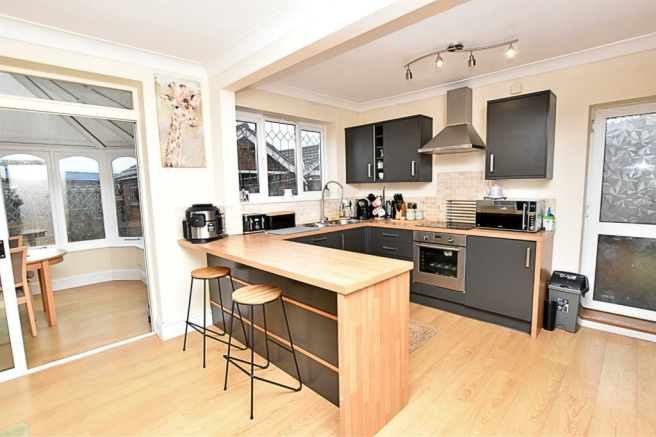 KITCHEN AREA PHOTO