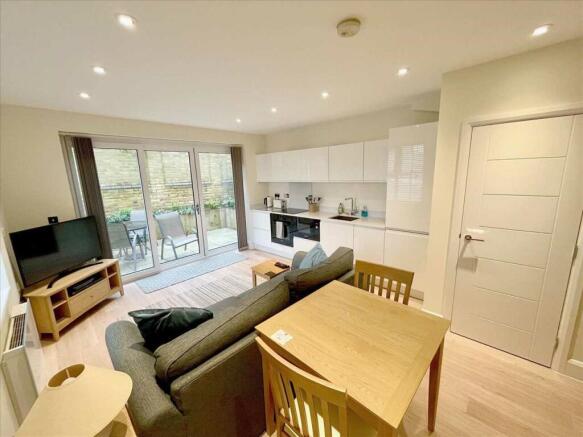 OPEN PLAN KITCHEN