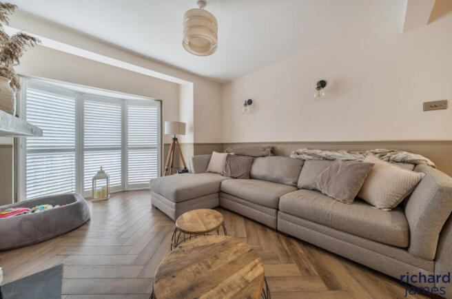 8014598fb13a428c919d91c5d8924619