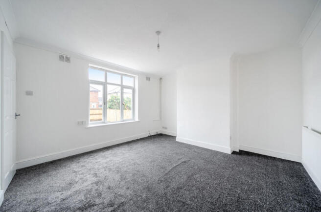 1387649-3-693852d...