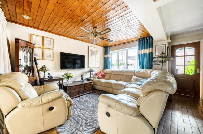 1340247-5-68a73be...