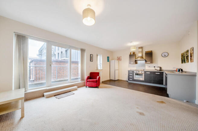 1361842-12-68e504...