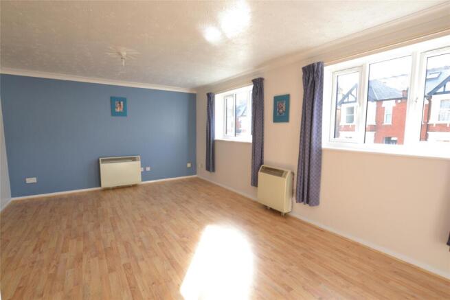 Studio Room