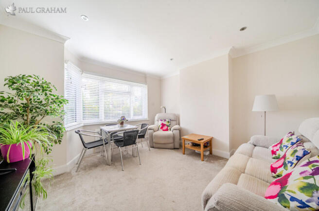 b7cb87b7-ff30-4c0...