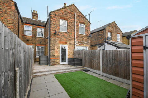 Gainsborough Crescent, Chelmsford