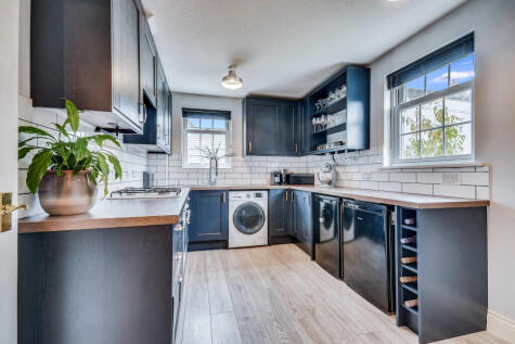 Abell Way, Chancellor Park, Chelmsford