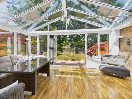 Vancouver Drive, Crawley, RH11