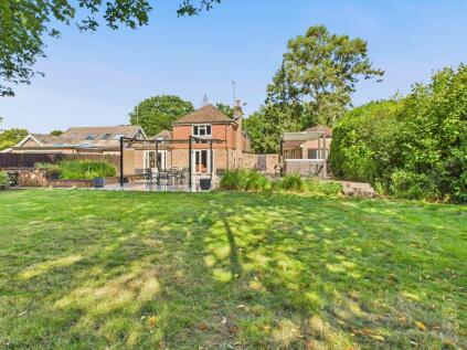 Radford Road, Tinsley Green, RH10