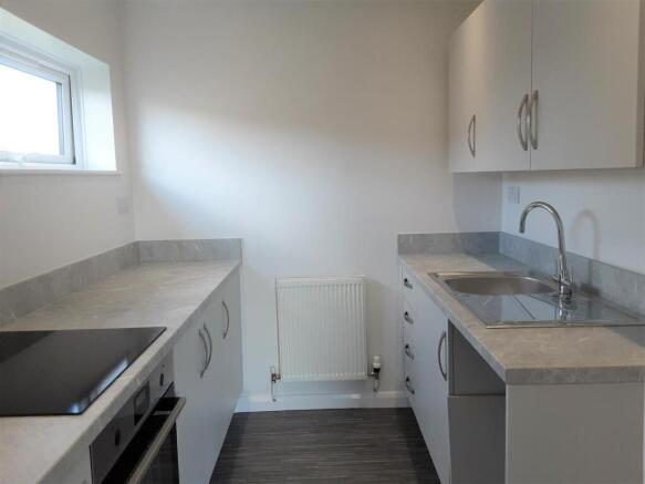 LOUNGE DINER/KITCHEN