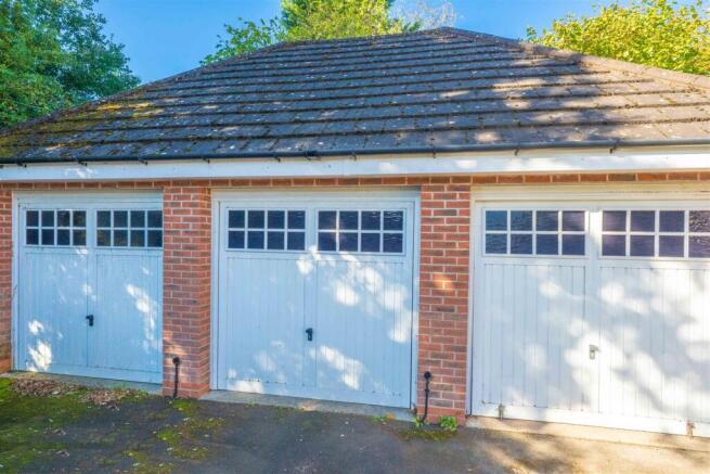 Parking Space/Garage