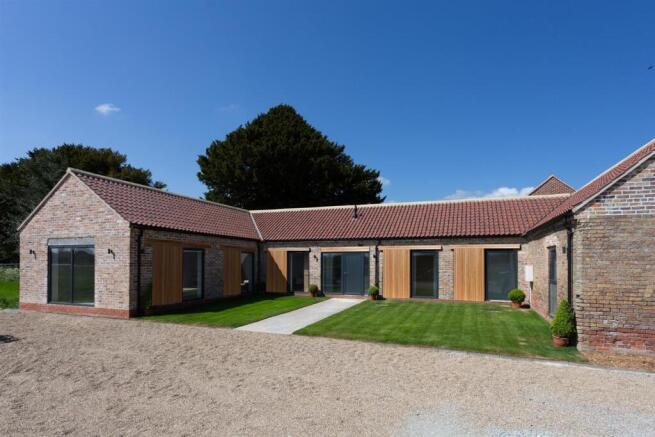 Chatsworth - CGI Cladding
