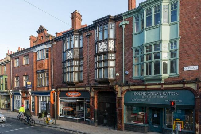 2 Gillygate