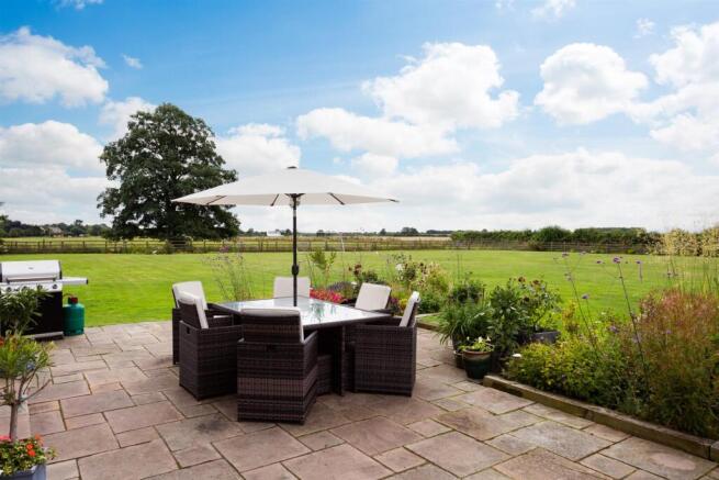 Terrace & garden
