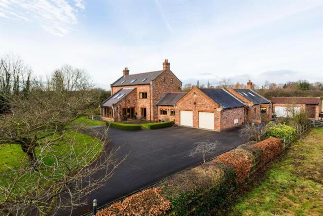 Roxby House