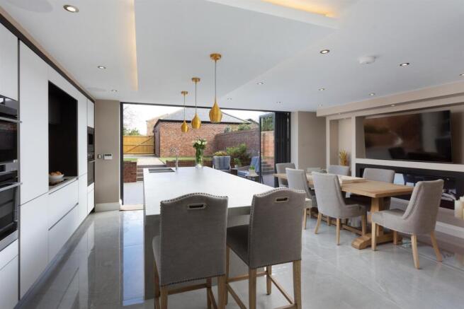 Kitchen/Family Room