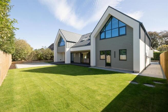 Rear Elevation & Rear Garden