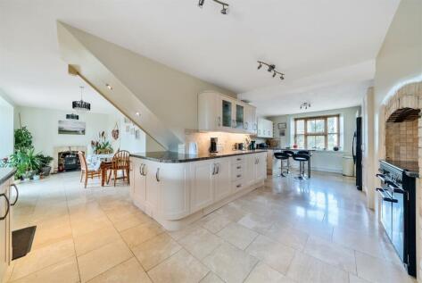 Fore Street, Langtree, Torrington