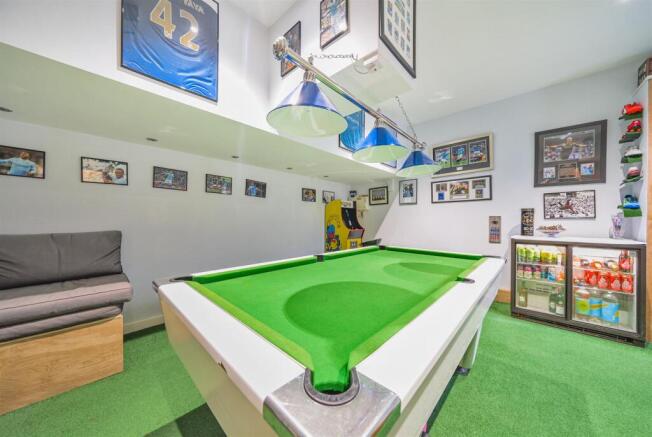 67daf4f2f38ea-l-1254042 (25).jpg