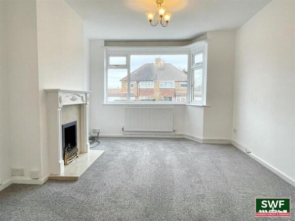 THROUGH LIVING/DINING ROOM