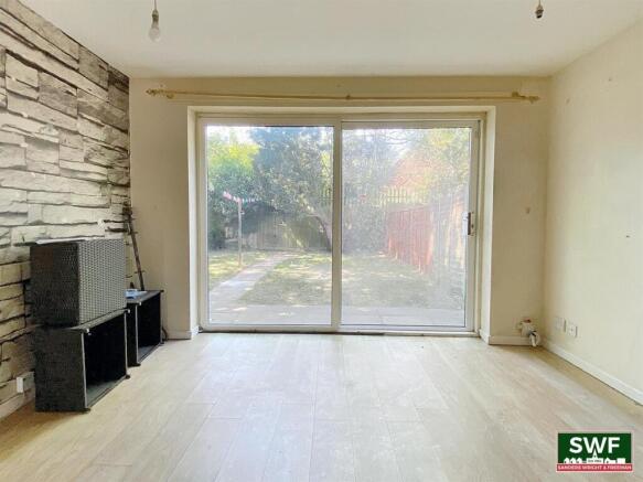 Living Room2.jpg