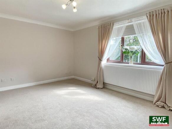 Living room2.jpg