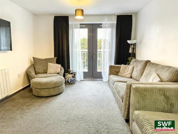 Living Room2.jpg