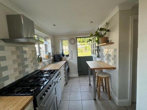 kitchen1.jpg