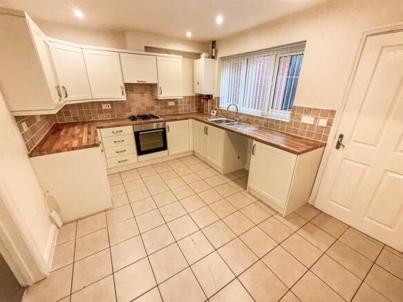 Kitchen/Dining Room